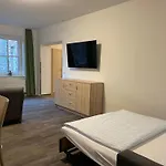 Lokschuppen Pasewalk- Mit Dz, Ez Und Küche Hotel *
