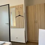 Lokschuppen Pasewalk- Mit Dz, Ez Und Küche Hotel