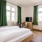 Lokschuppen Pasewalk- Mit Dz, Ez Und Küche Hotel *