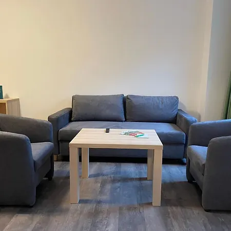 Hotel Lokschuppen Pasewalk- Gaestehaeuser Mit Dz, Ez Und Kueche *