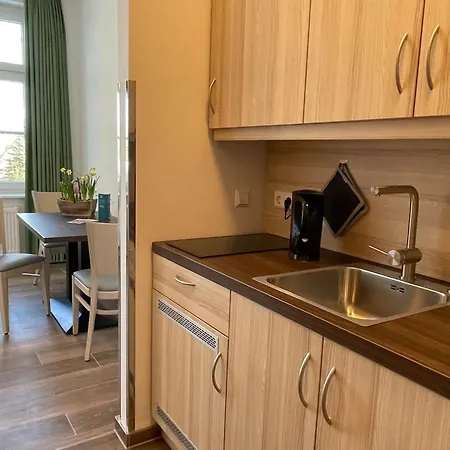 Hotel Lokschuppen Pasewalk- Gaestehaeuser Mit Dz, Ez Und Kueche Pasewalk