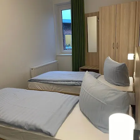 Lokschuppen Pasewalk- Gaestehaeuser Mit Dz, Ez Und Kueche Pasewalk