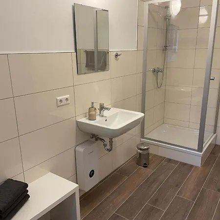 Lokschuppen Pasewalk- Gaestehaeuser Mit Dz, Ez Und Kueche Hotel Pasewalk