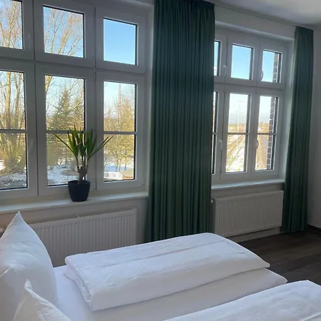 Lokschuppen Pasewalk- Gaestehaeuser Mit Dz, Ez Und Kueche Pasewalk