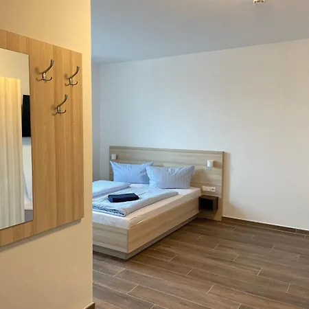 Lokschuppen Pasewalk- Gaestehaeuser Mit Dz, Ez Und Kueche * Pasewalk